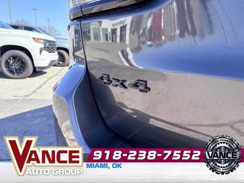 Used 2019 Jeep Grand Cherokee Altitude image 10