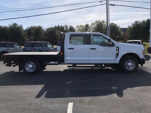Used 2024 Ford F350 XL image 6