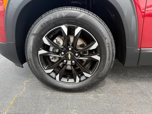 Used 2023 Chevrolet TrailBlazer LT FWD image 12