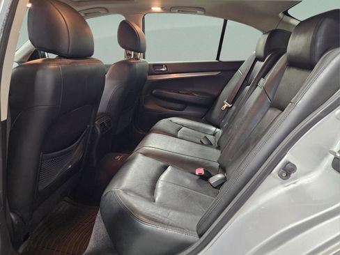 Used 2013 INFINITI G37 x w/ Premium Pkg image 16