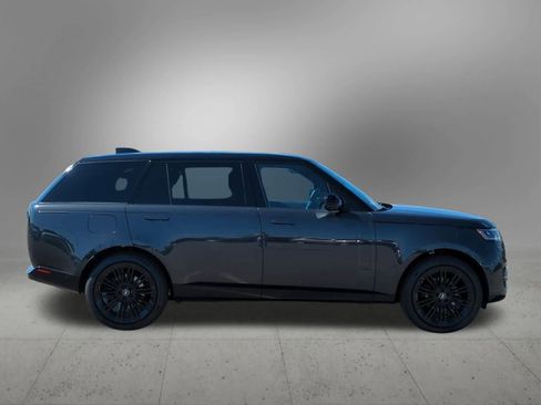New 2025 Land Rover Range Rover Long Wheelbase SE image 7