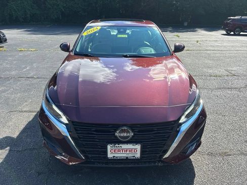 Certified 2024 Nissan Altima 2.5 SV w/ SV Premium Package AWD/4WD image 2