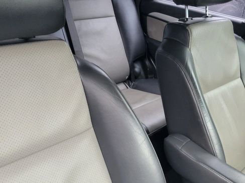 Used 2010 Chevrolet Aveo5 LT image 12