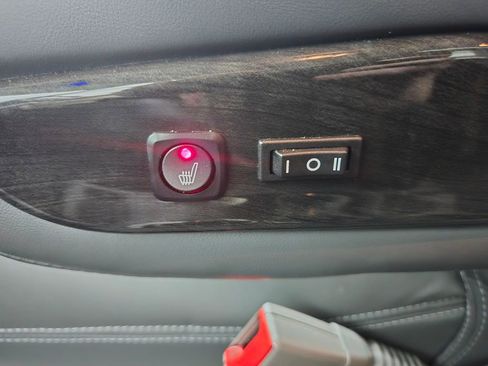 Used 2023 GMC Savana 2500 image 25