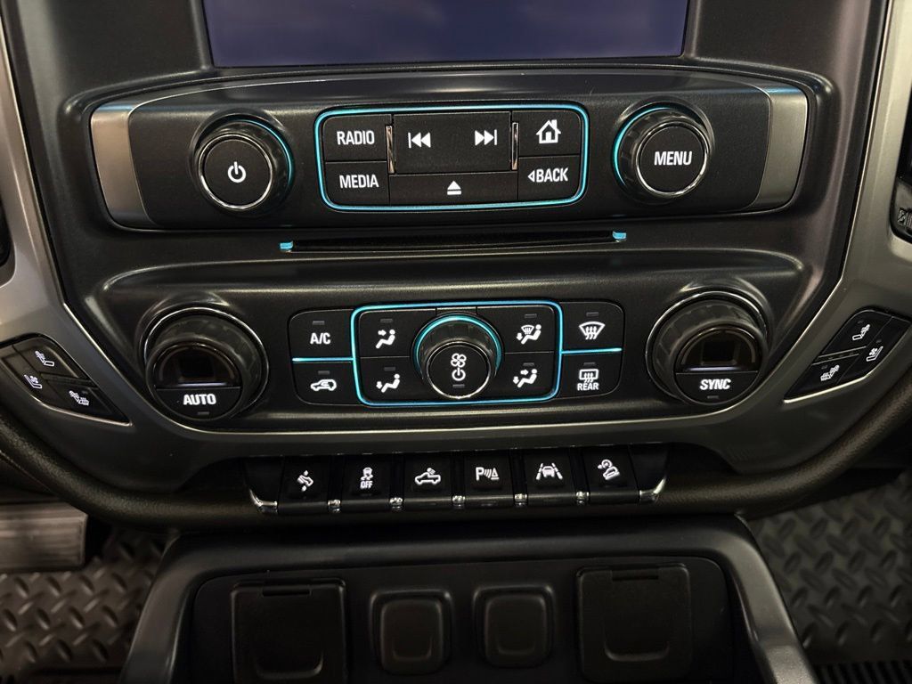 Used 2017 Chevrolet Silverado 1500 LTZ Z71 w/ LTZ Plus Package AWD/4WD image 21