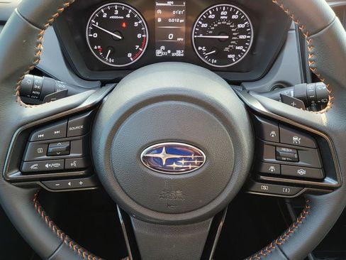 Certified 2025 Subaru Crosstrek 2.5i Limited w/ Crosstrek Mirror Package image 27