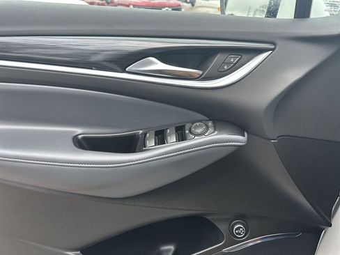 Used 2023 Buick Enclave Essence w/ Experience Buick Package FWD image 31