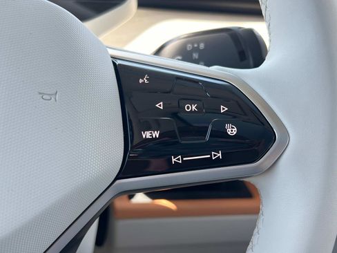 New 2025 Volkswagen ID. Buzz 1st Edition image 15