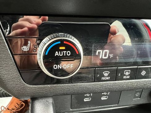 Used 2025 Mitsubishi Outlander SE AWD/4WD image 42