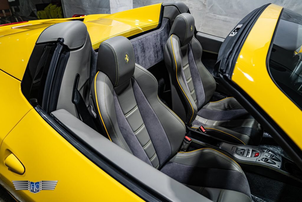 Used 2015 Ferrari 458 Spider RWD image 20