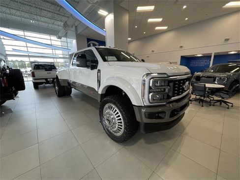 New 2026 Ford F450 King Ranch w/ FX4 Off-Road Package image 5