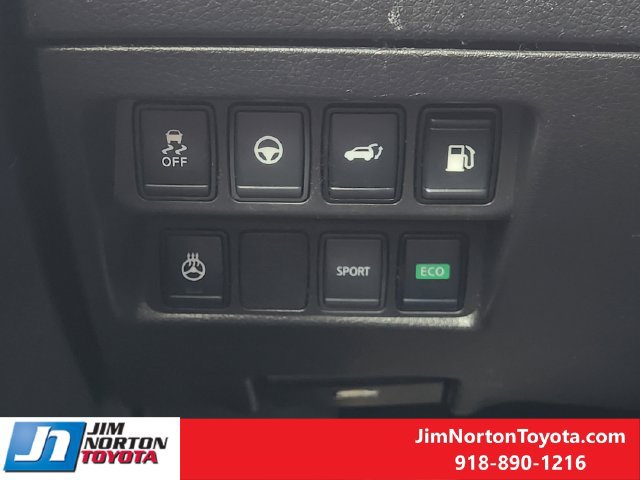 Used 2019 Nissan Rogue SV w/ Sun & Sound Touring Package FWD image 22