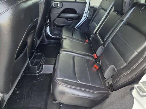 Used 2021 Jeep Wrangler Unlimited Sahara image 18