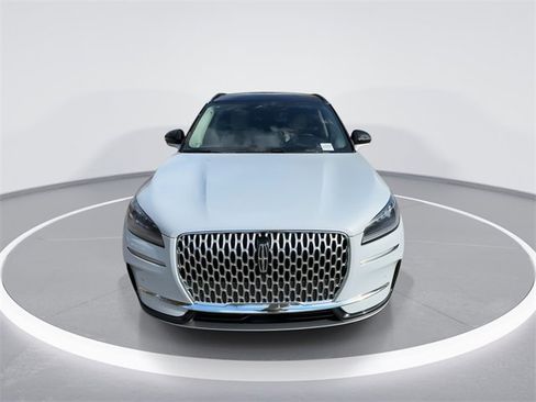 New 2026 Lincoln Corsair Premiere image 3