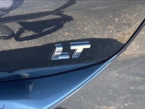 Used 2022 Chevrolet Equinox LT FWD image 32