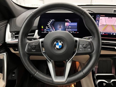 Used 2025 BMW X1 xDrive28i w/ Technology Package image 21