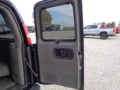 Used 2014 Chevrolet Express 1500 LT w/ LT Preferred Equipment Group image 12
