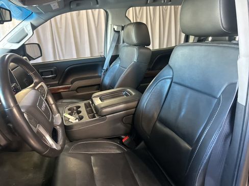 Used 2015 GMC Sierra 1500 SLT w/ SLT Crew Cab Value Package image 28