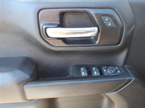 Used 2022 Chevrolet Silverado 1500 Custom image 15