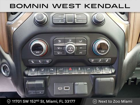 Used 2022 Chevrolet Silverado 2500 High Country w/ Z71 Off-Road Package image 16