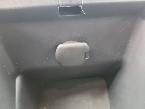 Used 2025 Toyota Camry SE image 26