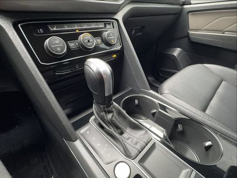 Used 2023 Volkswagen Atlas Cross Sport SE w/ Panoramic Sunroof Package FWD image 43