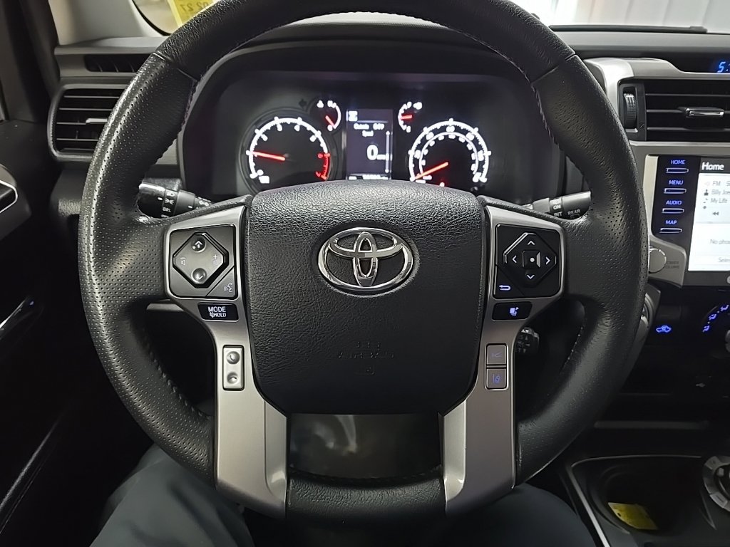 Used 2020 Toyota 4Runner SR5 Premium w/ Moonroof Package AWD/4WD image 19
