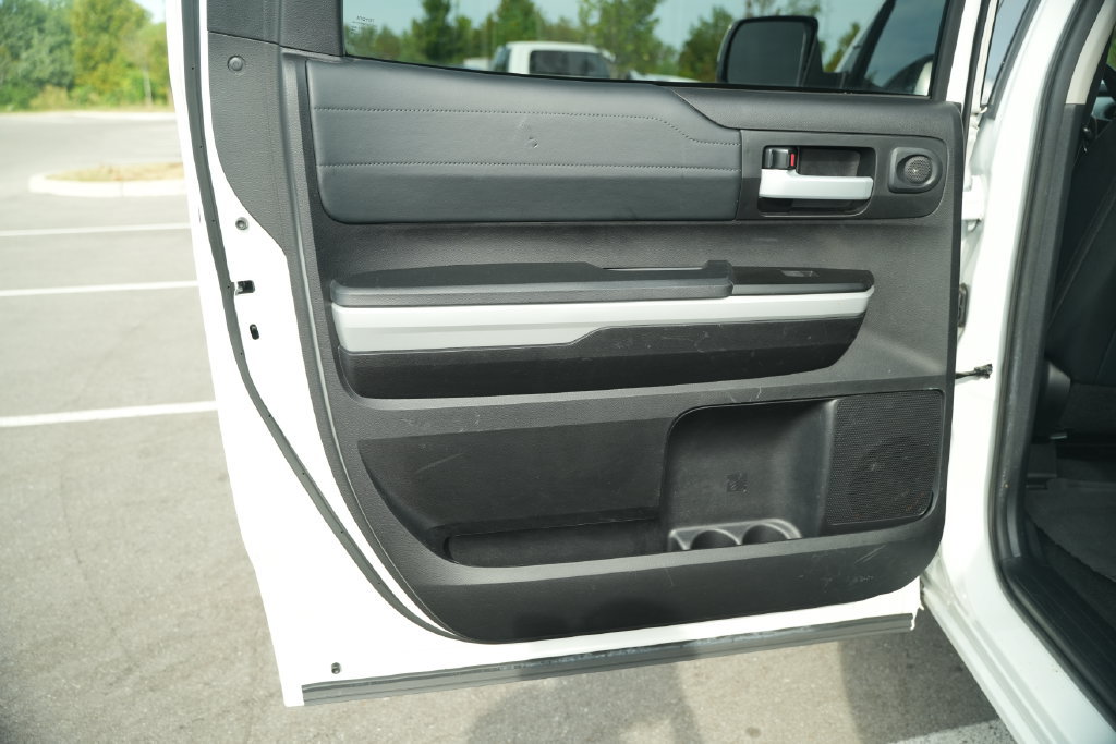 Used 2021 Toyota Tundra Limited w/ Limited Premium Package AWD/4WD image 19