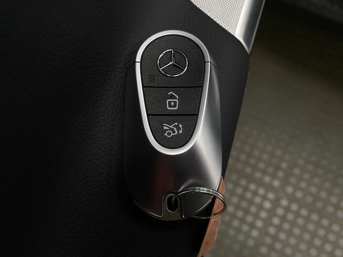 New 2026 Mercedes-Benz GLC 300 4MATIC image 32