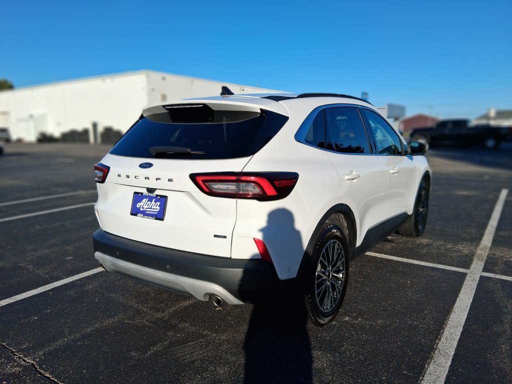Used 2023 Ford Escape SE w/ PHEV Premium Package FWD image 7