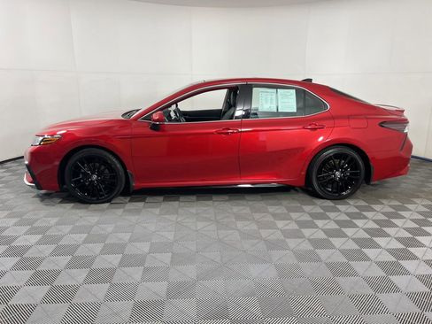 Used 2022 Toyota Camry XSE image 2