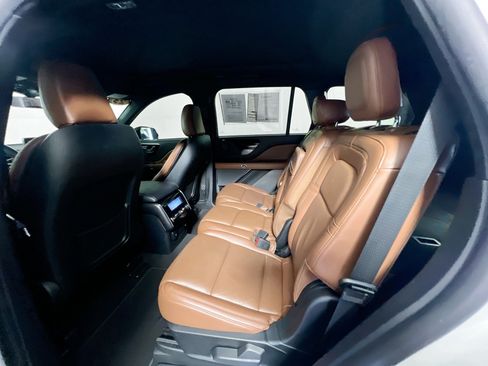 Used 2023 Lincoln Aviator Grand Touring AWD/4WD image 28