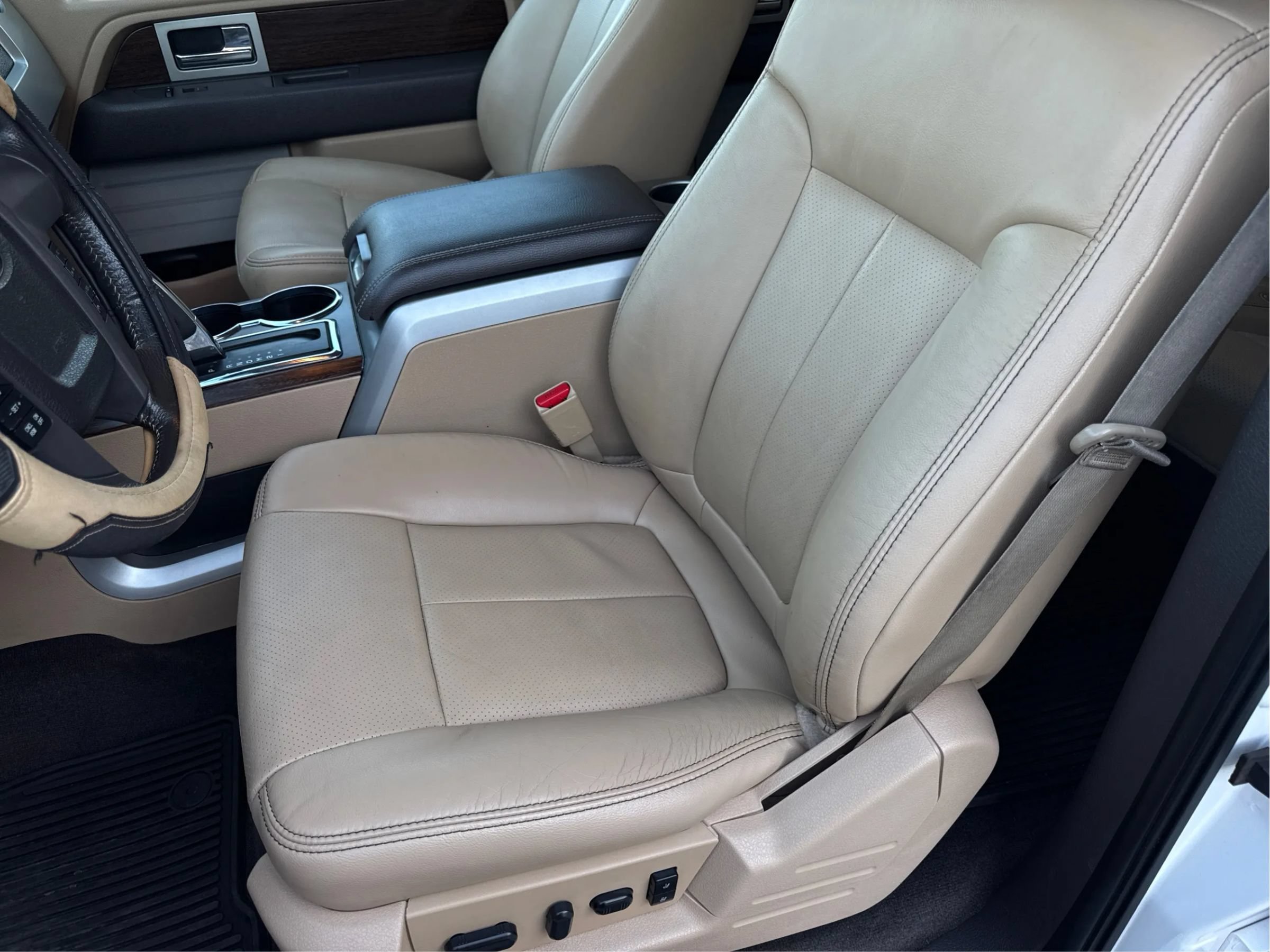Used 2014 Ford F150 Lariat w/ Equipment Group 501A Mid RWD image 11