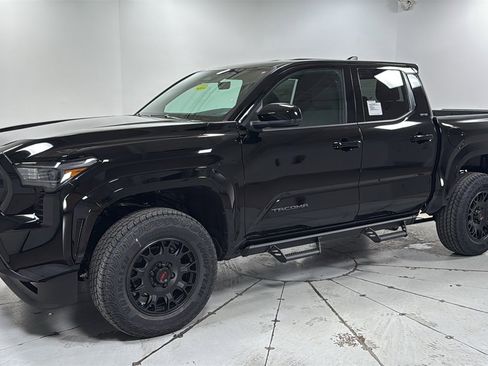 New 2026 Toyota Tacoma SR5 image 1