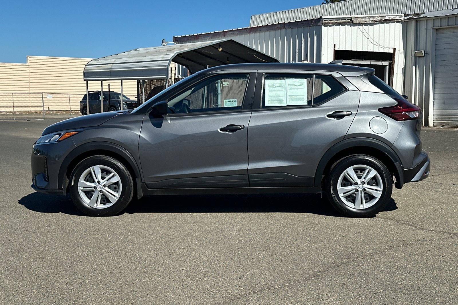 Used 2025 Nissan Kicks Play S FWD image 9