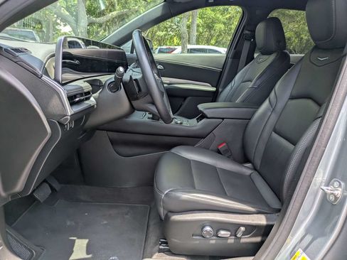 Used 2024 Cadillac XT4 Premium Luxury FWD image 24