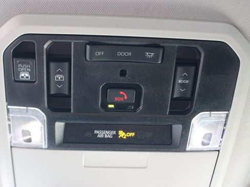 Used 2024 Toyota Tundra Limited image 36