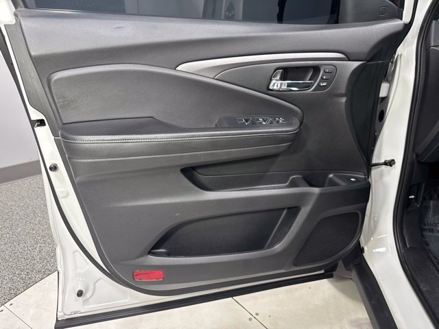 Used 2023 Honda Ridgeline RTL image 13