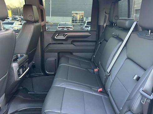 Used 2024 GMC Sierra 2500 Denali w/ Denali Reserve Package image 14