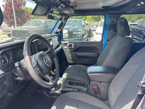 Used 2024 Jeep Wrangler Unlimited Sport AWD/4WD image 10