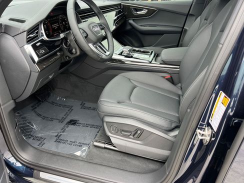 New 2025 Audi Q7 3.0T Premium Plus AWD/4WD image 9