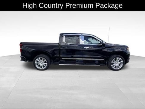 Used 2023 Chevrolet Silverado 1500 High Country w/ High Country Premium Package AWD/4WD image 6