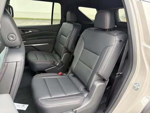 New 2026 Chevrolet Traverse Z71 w/ Driver Confidence Package AWD/4WD image 24