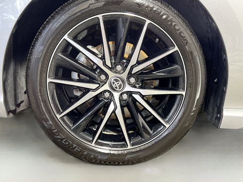 Used 2024 Toyota Camry SE image 14