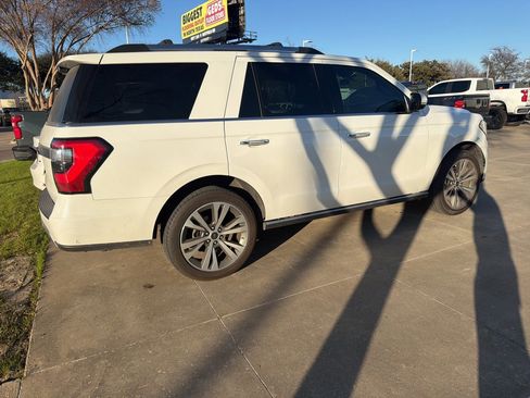 Used 2020 Ford Expedition Limited w/ Equipment Group 302A image 12