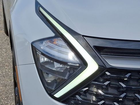 Certified 2023 Kia Sportage X-Line w/ X-Line Premium Package AWD/4WD image 9