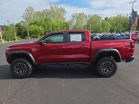 Used 2023 Chevrolet Colorado ZR2 w/ ZR2 Convenience Package III AWD/4WD image 6