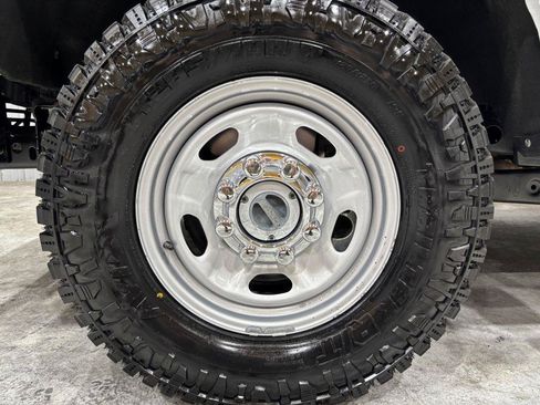 Used 2023 Ford F250 XL w/ FX4 Off-Road Package AWD/4WD image 26