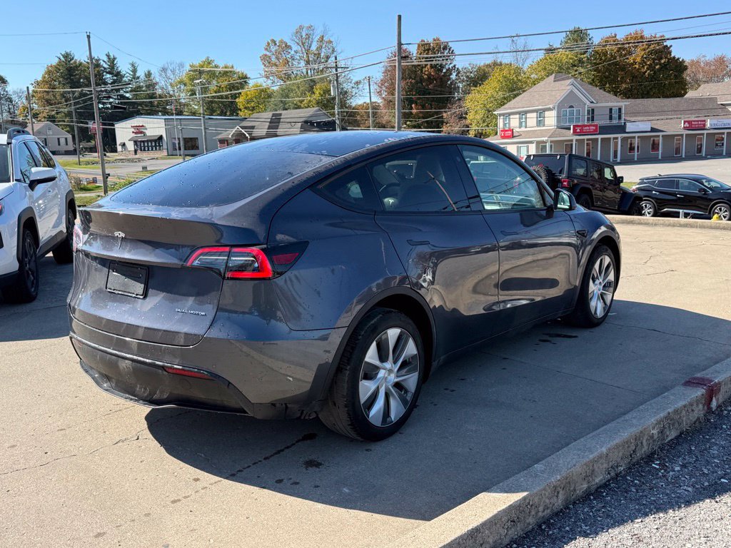 Used 2022 Tesla Model Y Long Range AWD/4WD image 6
