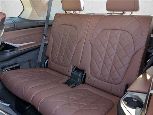 Used 2026 BMW X7 xDrive40i w/ Premium Package AWD/4WD image 17